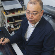 高尾克己（美術監督）