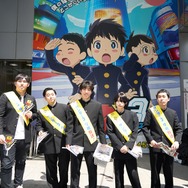 渋谷に“雷警報”発生!? アニメ『サンダー３』放送開始日に渋谷をジャック！学ラン33人が大捜索、カミナリがスペシャルネタ披露