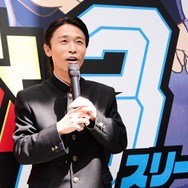 渋谷に“雷警報”発生!? アニメ『サンダー３』放送開始日に渋谷をジャック！学ラン33人が大捜索、カミナリがスペシャルネタ披露