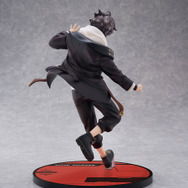「三枝明那 1/7スケールフィギュア」