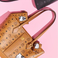 ハローキティ×「MCM」コラボ第2弾♪ ヴィセトスはもちろん、デニム、トラックジャケット、Tシャツなど幅広くラインナップ【7月29日より】