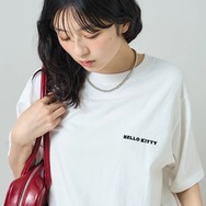 “HELLO KITTY”目隠し コミックプリントTシャツ　¥5,995 tax in