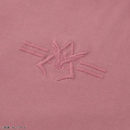 STRICT-G『機動戦士ガンダム』ロゴマーク刺繍Tシャツ シャア・アズナブル【再販売：10月お届け】