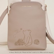 「クラシック プー」コレクション 縦型ショルダーバッグ