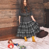 映画『トイ・ストーリー5』のGLOBAL WORK限定コレクション　KIDS用「2WAY スカート」着用イメージ