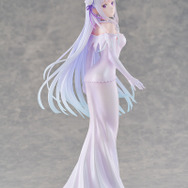 「エミリア ウェディングドレスVer. 1/7スケールフィギュア」