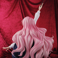 『ゼロの使い魔』ルイズ 20th Anniversary Full scale bust model