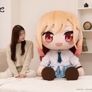 どきゅーと　その着せ替え人形は恋をする　超特大ぬいぐるみ　喜多川海夢～制服ver.～