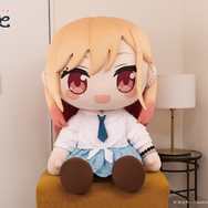 どきゅーと　その着せ替え人形は恋をする　超特大ぬいぐるみ　喜多川海夢～制服ver.～