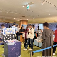 グッズ販売初日の様子