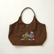 「ムーミン」リッチな刺繍のトートバッグ