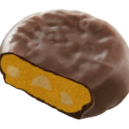 不二家のお菓子がハロウィンデザインに♪ カントリーマアム、ホームパイ、ミルキーのパッケージに仮装をしたペコちゃん＆サンリオキャラたちが！
