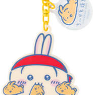 NEW【ちいかわ焼き 店員さんなチャーム付きアクリルキーホルダー 】各770円（税込）