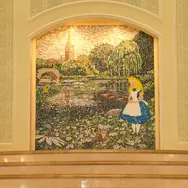東京ディズニーランドホテル　モザイク画