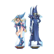 アクリル MEGA フィギュア2 体セット ブラック・マジシャン＆ブラック・マジシャン・ガール
