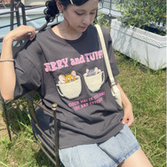 アクリルキーホルダー付トムとジェリーTシャツ