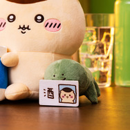 B賞：ぬいぐるみ付き小物立て