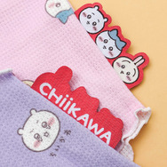 アニメちいかわワッフルヘンリーネックTシャツ