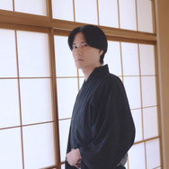 内山昂輝