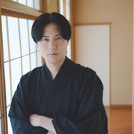 内山昂輝
