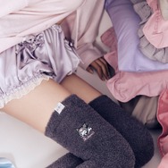 クロミもこもこ着圧ナイトオーバーニ―ソックス