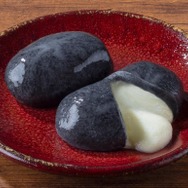 ゴジラ風 漆黒のチーズ団子