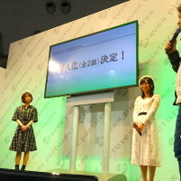 「エスカクロン」2話構成でOVA化発表 安済知佳と安野希世乃の喜びが会場満たす【AJ2017】