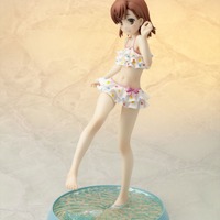 「御坂美琴 －ビーチサイド－ リニューアルパッケージ」は8,800円 （税抜）(C)鎌池和馬／冬川基／アスキー・メディアワークス／PROJECT-RAILGUN