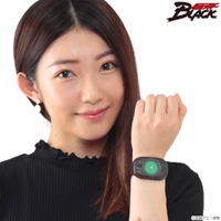 「仮面ライダーBLACK 変身！腕時計【Live Action Watch】」25,970 円（税込）(C)石森プロ・東映