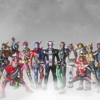 『平成仮面ライダー20作記念 仮面ライダー平成ジェネレーションズ FOREVER』特報カット「ジオウ＆ビルド」製作委員会 （ｃ）石森プロ・テレビ朝日・ADK・東映　（ｃ）2018「ジオウ＆ビルド」製作委員会 （ｃ）石森プロ・テレビ朝日・ADK・東映