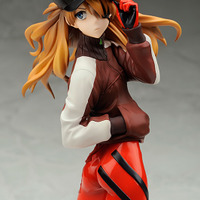 「EVA GLOBAL限定復刻 ヱヴァンゲリヲン新劇場版：Q 式波・アスカ・ラングレー 1/7 ジャージVer. （アルター）」12,800円（税抜）（C）カラー