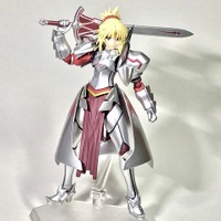 『Fate』シリーズより赤のセイバーことモードレッドがfigmaで登場！「不貞隠しの兜」ギミックも再現