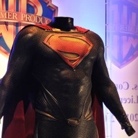 「マン・オブ・スティール」スーパーマン新スーツ　一般初公開 25日までTOHOシネマズ六本木 画像