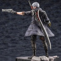 『デビル メイ クライ 5』最強の悪魔狩人「ダンテ」と若きデビルハンター「ネロ」が1/8フィギュアになって登場！