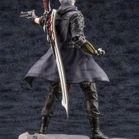 『デビル メイ クライ 5』最強の悪魔狩人「ダンテ」と若きデビルハンター「ネロ」が1/8フィギュアになって登場！