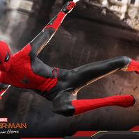 『スパイダーマン：ファー・フロム・ホーム』１／６スケールフィギュア　スパイダーマン（アップグレードスーツ版）」35,000円（税込）（C） 2019 MARVEL（C）2019 CPII