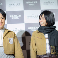 宇垣美里、「進撃の巨人」ミカサのコスプレ姿披露！ ミニ巨人を駆逐する一幕も【写真42枚】