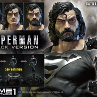 「ミュージアムマスターライン スーパーマン（コミック） スーパーマン　ブラックVer 」110,900円（税別）SUPERMAN and all related characters and elements （C） & TM DC Comics. （s19）