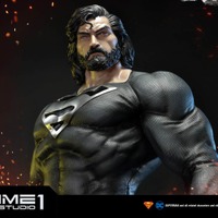 「ミュージアムマスターライン スーパーマン（コミック） スーパーマン　ブラックVer 」110,900円（税別）SUPERMAN and all related characters and elements （C） & TM DC Comics. （s19）