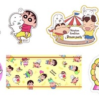 「Shinchan × Gomachan Dream Party」「しんちゃん×ゴマちゃん」アクリルキーホルダー（600円・税抜）、缶バッジ（500円・税抜）、ダイカットタオル（1000円・税抜）、マフラータオル（1600円・税抜）、リフレクトキーホルダー（予価600円・税抜）（C）臼井儀人／双葉社・シンエイ・テレビ朝日・ADK（C）森下裕美・OOP／Team Goma