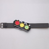 「仮面ライダーオーズ／OOO　変身！腕時計【Live Action Watch】」29,700円（税込）（C）石森プロ・東映