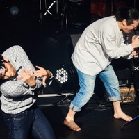 「THE REAL AKIBA BOYZ ONEMAN LIVE-SUPER FRESH BAND LIVE-」ステージの様子　写真/うがい かな