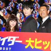 伴大介＆佐津川愛美＆入江甚儀＆鶴見辰吾＆高橋メアリージュン／『キカイダー REBOOT』舞台挨拶