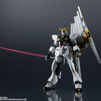 「GUNDAM UNIVERSE RX-93 νGUNDAM」3,000円（税別）（C）創通・サンライズ（C）SOTSU・SUNRISE