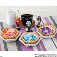 「EVANGELION TART」各230円(税抜)（C）カラー