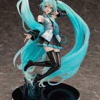 「初音ミク・クロニクル 1/7スケールフィギュア」22,000円（税込）Art by Rella（C）Crypton Future Media,INC.