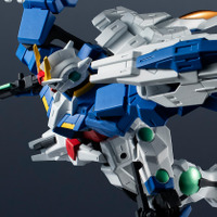 「GUNDAM UNIVERSE　GN-0000＋GNR-010 00 RAISER」4,500円（税別）（C）創通・サンライズ