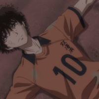 『アオアシ』第1話「ファーストタッチ」先行場面カット（C）小林有吾・小学館／「アオアシ」製作委員会