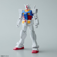 5 個のスタンプをすべて集めると､全高約 100mm の｢ガンプラトライアルキット RX-78-2 ガンダム｣と、キットに使用できる「GUNDAM NEXT FUTURE」オリジナルマーキングシールをプレゼント（C）創通・サンライズ（C）創通・サンライズ・MBS