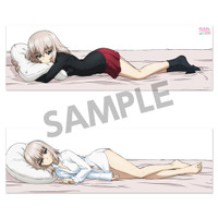 「ガールズ＆パンツァー 最終章 逸見エリカ 添い寝抱き枕カバー」13,200円（税込）（C）GIRLS und PANZER Finale Projekt